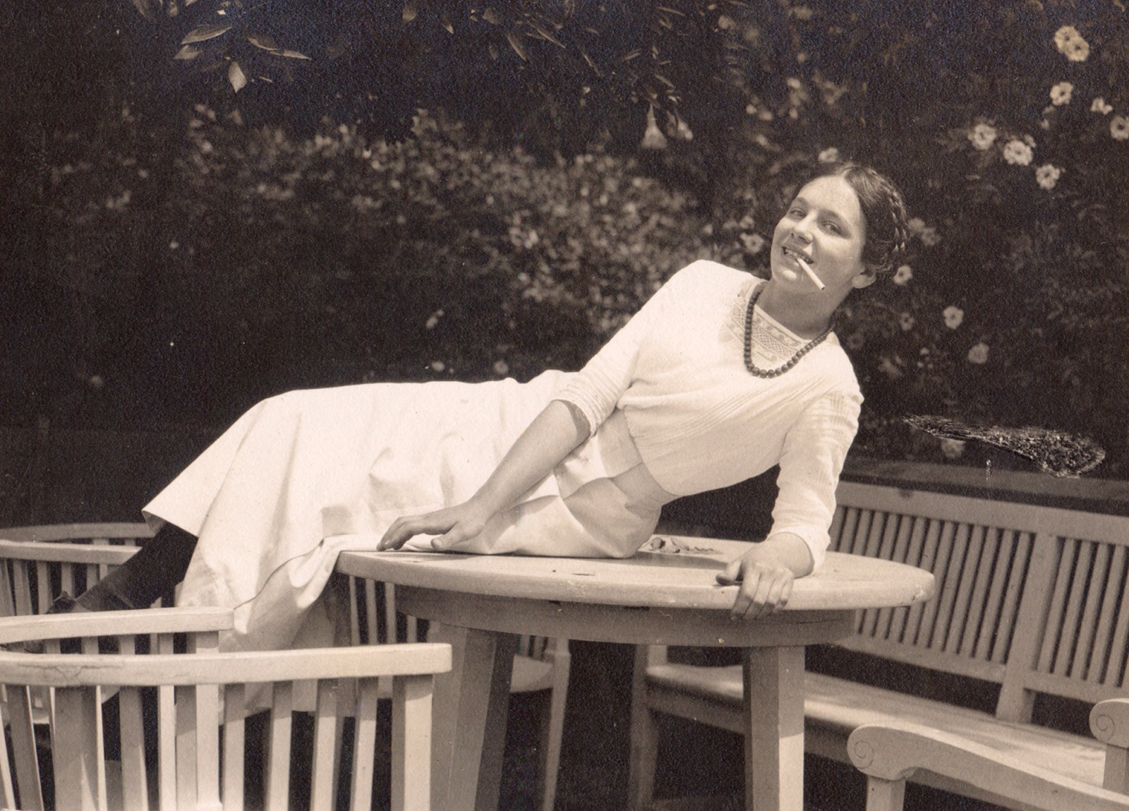Eleonora as a teenager in Berlin, summer of 1914, © private collection.