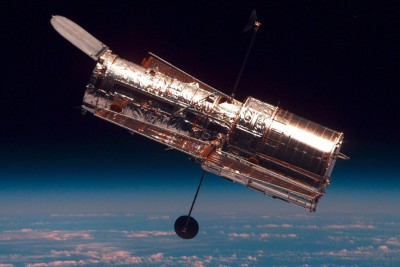 Das Hubble Space Telescope ist ein Weltraumteleskop, das von der NASA und der ESA gemeinsam entwickelt wurde. © NASA